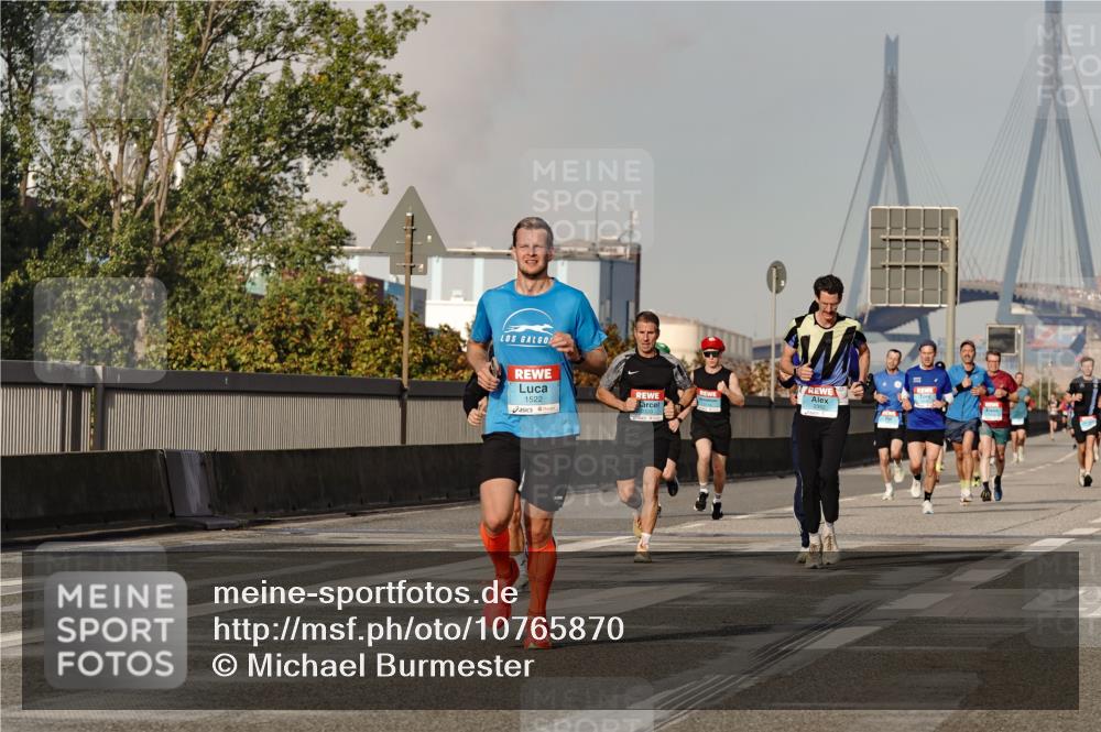 03.10.2026 - Köhlbrandbrückenlauf Michael Burmester http://msf.ph/oto/10765870 03.10.2026 09:45:13 Position 3 1522 meine-sportfotos.de