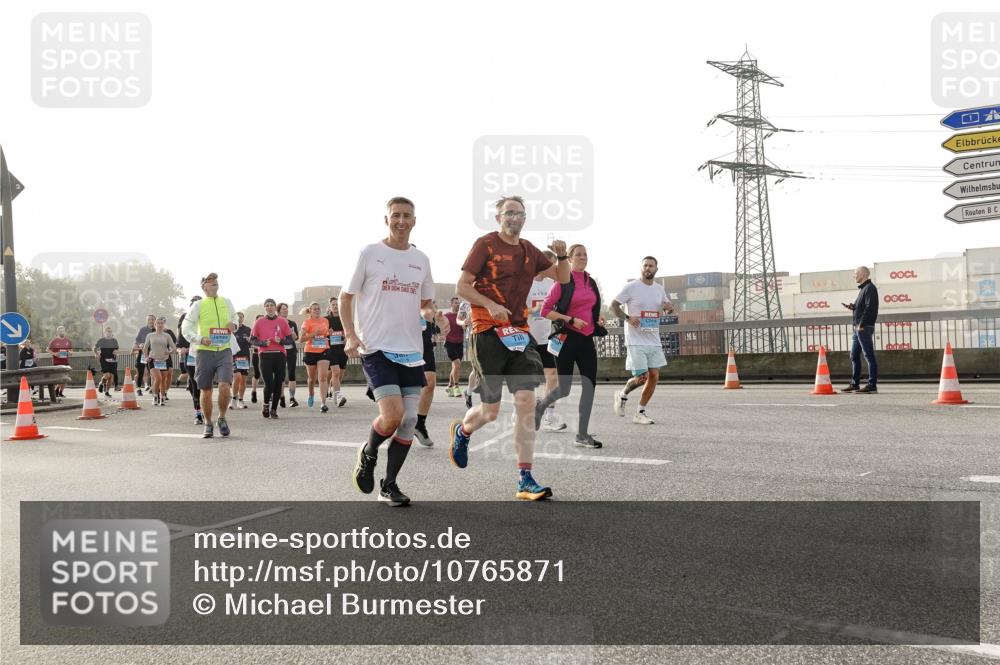 03.10.2026 - Köhlbrandbrückenlauf Michael Burmester http://msf.ph/oto/10765871 03.10.2026 09:20:53 Position 3 1 meine-sportfotos.de