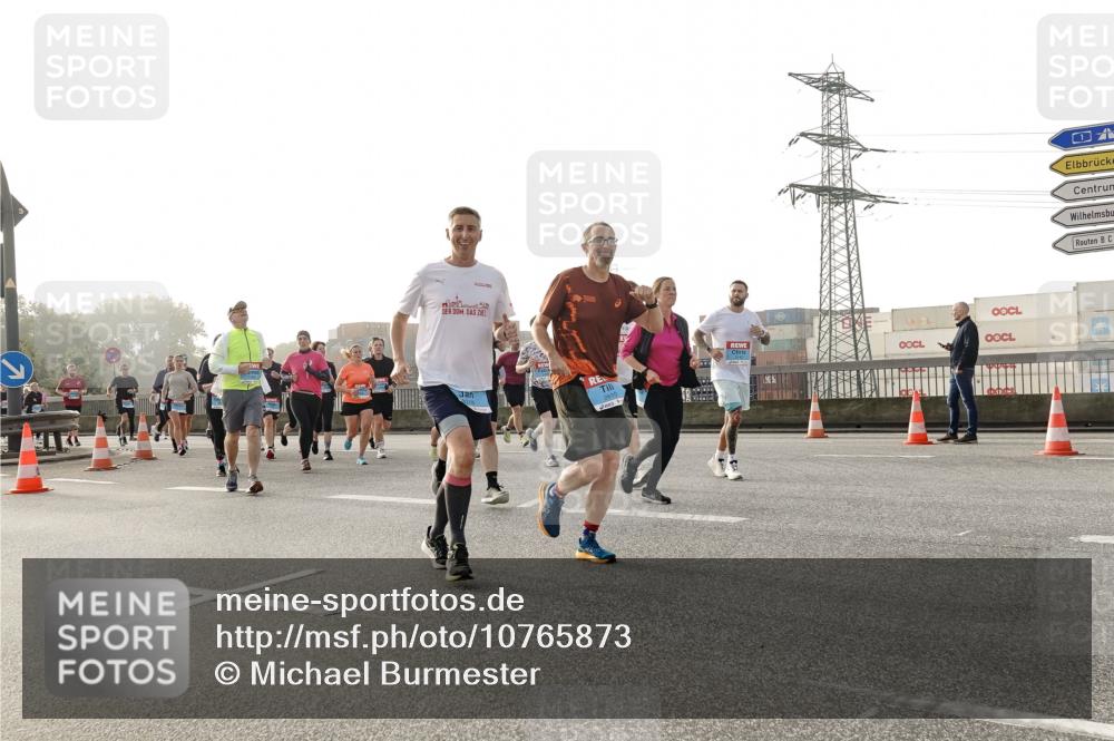 03.10.2026 - Köhlbrandbrückenlauf Michael Burmester http://msf.ph/oto/10765873 03.10.2026 09:20:53 Position 3  meine-sportfotos.de