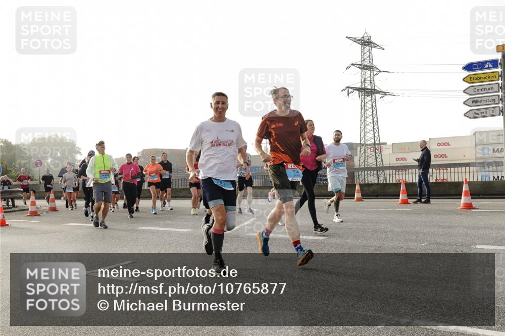 03.10.2026 - Köhlbrandbrückenlauf Michael Burmester http://msf.ph/oto/10765877 03.10.2026 09:20:53 Position 3  meine-sportfotos.de