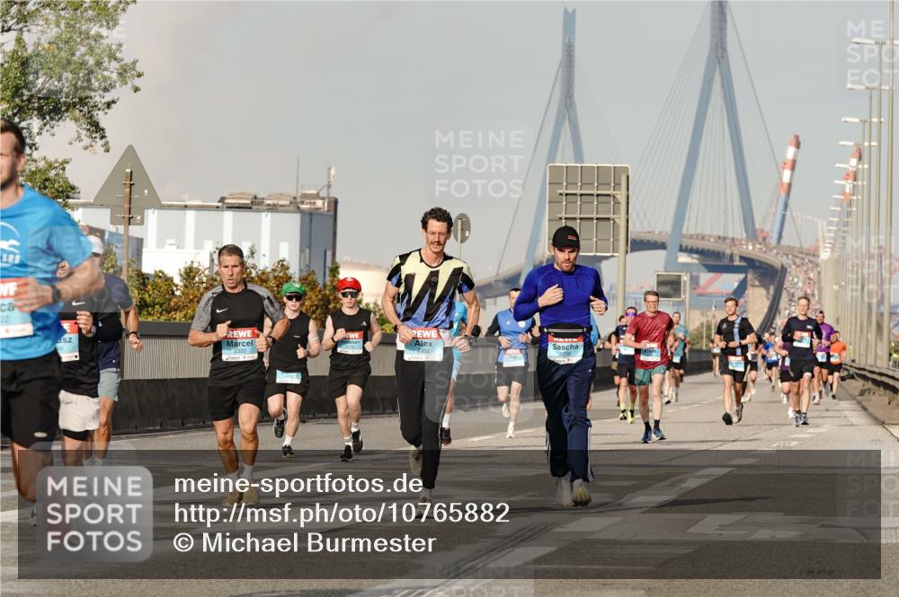 03.10.2026 - Köhlbrandbrückenlauf Michael Burmester http://msf.ph/oto/10765882 03.10.2026 09:45:14 Position 3 2352 meine-sportfotos.de