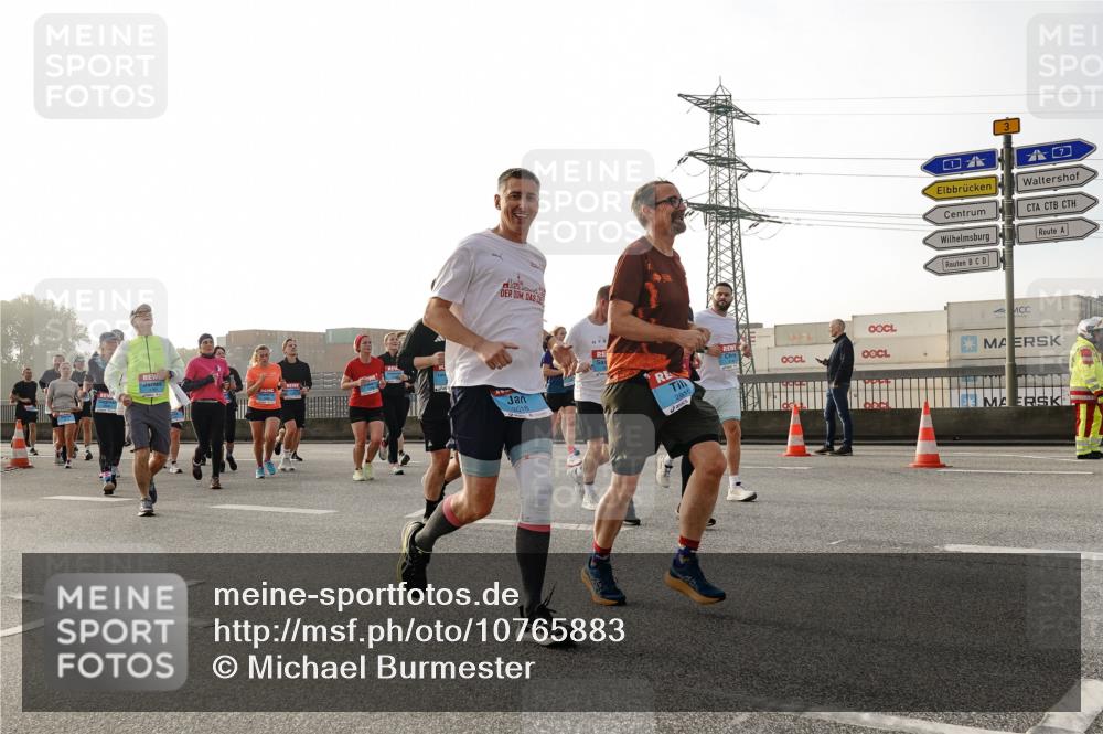03.10.2026 - Köhlbrandbrückenlauf Michael Burmester http://msf.ph/oto/10765883 03.10.2026 09:20:54 Position 3 7, 2810 meine-sportfotos.de