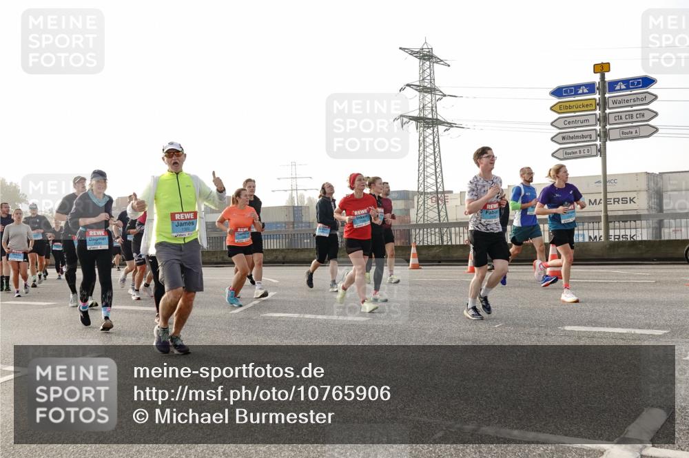 03.10.2026 - Köhlbrandbrückenlauf Michael Burmester http://msf.ph/oto/10765906 03.10.2026 09:20:56 Position 3 3 meine-sportfotos.de