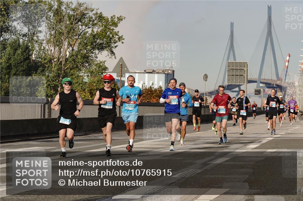 03.10.2026 - Köhlbrandbrückenlauf Michael Burmester http://msf.ph/oto/10765915 03.10.2026 09:45:21 Position 3  meine-sportfotos.de