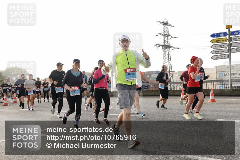 03.10.2026 - Köhlbrandbrückenlauf Michael Burmester http://msf.ph/oto/10765916 03.10.2026 09:20:56 Position 3 1753, 2690, 1365 meine-sportfotos.de