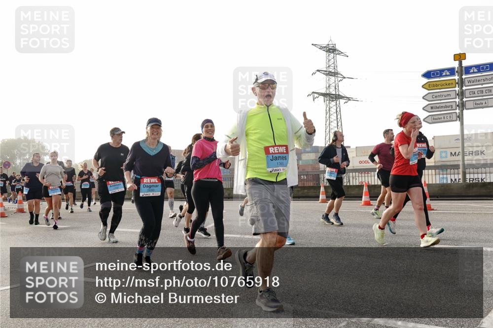 03.10.2026 - Köhlbrandbrückenlauf Michael Burmester http://msf.ph/oto/10765918 03.10.2026 09:20:56 Position 3 11753, 2690, 1365 meine-sportfotos.de