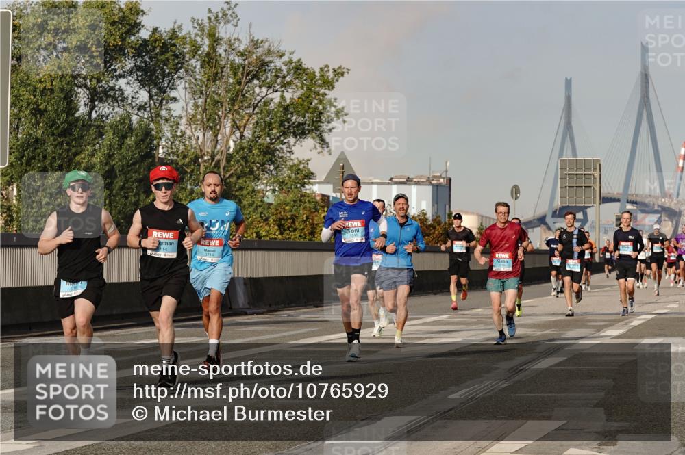 03.10.2026 - Köhlbrandbrückenlauf Michael Burmester http://msf.ph/oto/10765929 03.10.2026 09:45:23 Position 3 3714 meine-sportfotos.de