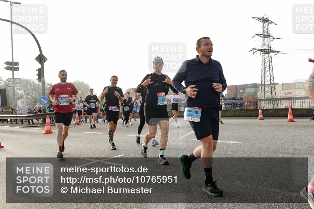 03.10.2026 - Köhlbrandbrückenlauf Michael Burmester http://msf.ph/oto/10765951 03.10.2026 09:21:00 Position 3 3772, 2830 meine-sportfotos.de