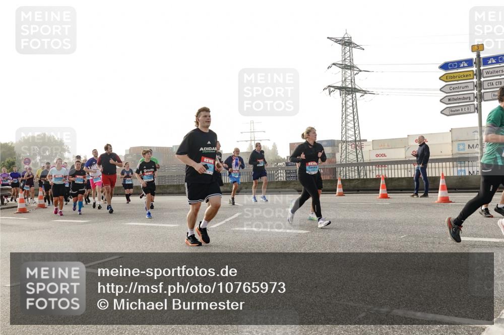 03.10.2026 - Köhlbrandbrückenlauf Michael Burmester http://msf.ph/oto/10765973 03.10.2026 09:21:03 Position 3  meine-sportfotos.de