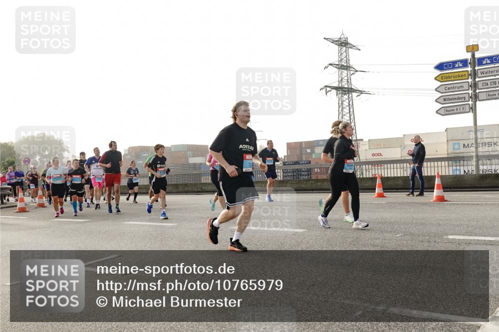03.10.2026 - Köhlbrandbrückenlauf Michael Burmester http://msf.ph/oto/10765979 03.10.2026 09:21:04 Position 3 3 meine-sportfotos.de