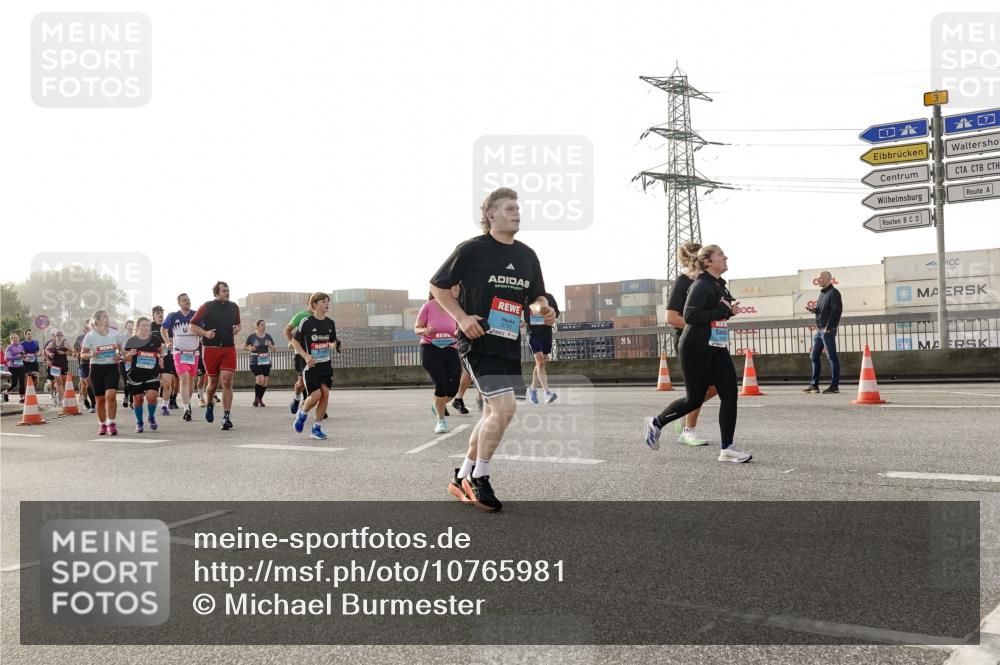 03.10.2026 - Köhlbrandbrückenlauf Michael Burmester http://msf.ph/oto/10765981 03.10.2026 09:21:04 Position 3 3 meine-sportfotos.de