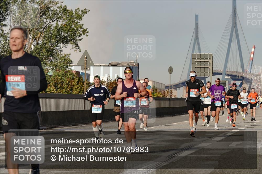 03.10.2026 - Köhlbrandbrückenlauf Michael Burmester http://msf.ph/oto/10765983 03.10.2026 09:45:34 Position 3 24, 2216 meine-sportfotos.de