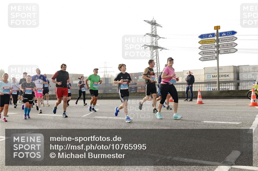 03.10.2026 - Köhlbrandbrückenlauf Michael Burmester http://msf.ph/oto/10765995 03.10.2026 09:21:05 Position 3  meine-sportfotos.de