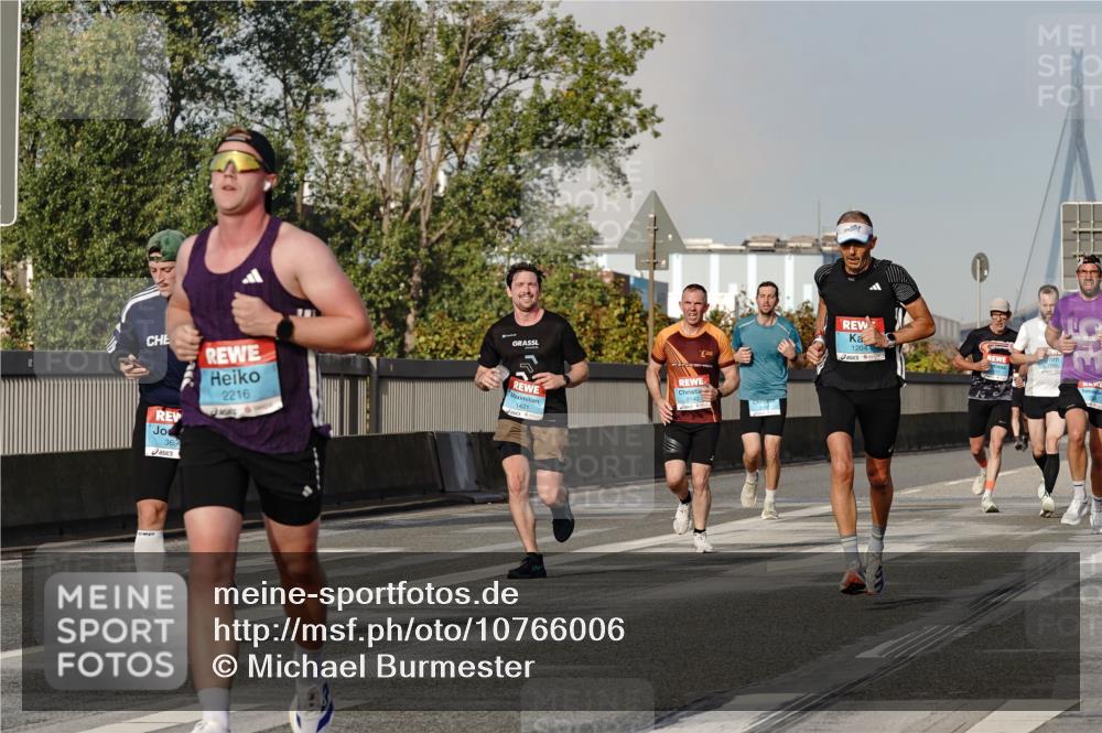 03.10.2026 - Köhlbrandbrückenlauf Michael Burmester http://msf.ph/oto/10766006 03.10.2026 09:45:38 Position 3 1204, 1421, 369, 2216 meine-sportfotos.de