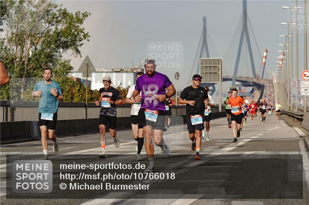 03.10.2026 - Köhlbrandbrückenlauf Michael Burmester http://msf.ph/oto/10766018 03.10.2026 09:45:42 Position 3 35 meine-sportfotos.de