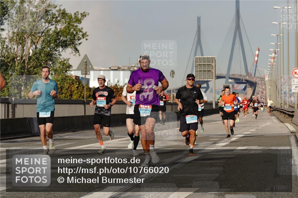 03.10.2026 - Köhlbrandbrückenlauf Michael Burmester http://msf.ph/oto/10766020 03.10.2026 09:45:42 Position 3 1777, 2303, 1465, 12, 5 meine-sportfotos.de