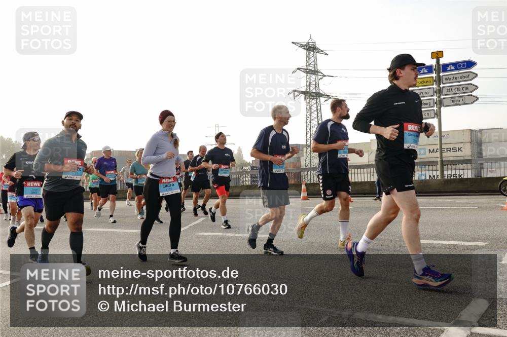 03.10.2026 - Köhlbrandbrückenlauf Michael Burmester http://msf.ph/oto/10766030 03.10.2026 09:21:09 Position 3 3865 meine-sportfotos.de