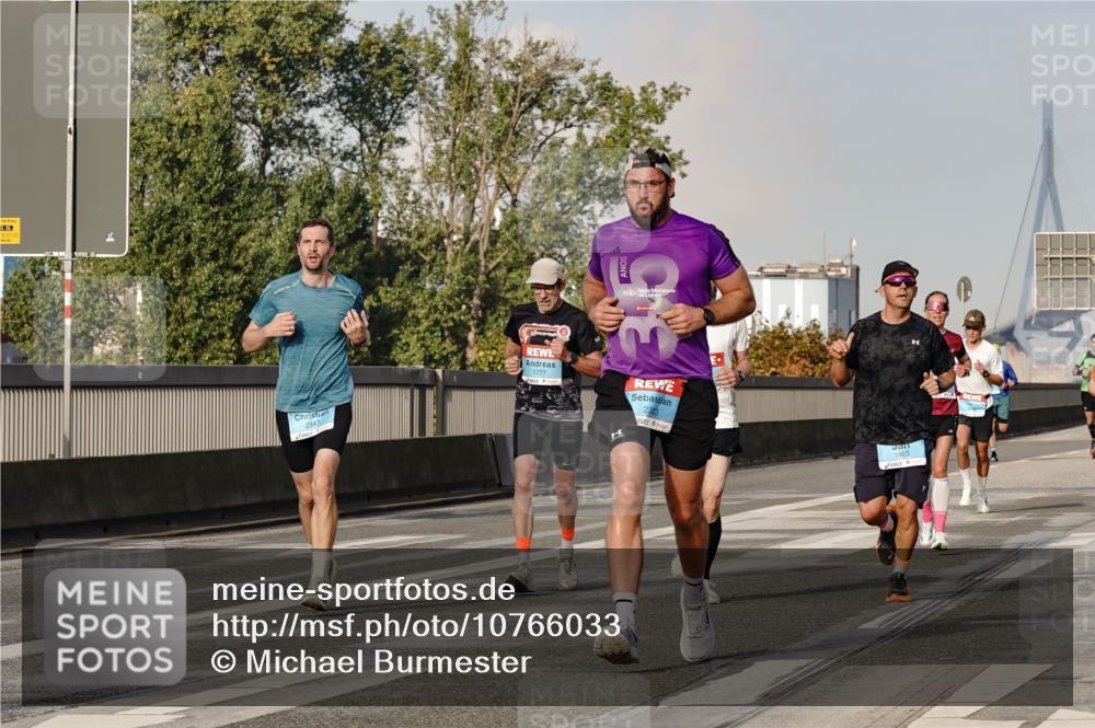 03.10.2026 - Köhlbrandbrückenlauf Michael Burmester http://msf.ph/oto/10766033 03.10.2026 09:45:44 Position 3 3, 5, 2347, 91777, 1, 2303, 1465 meine-sportfotos.de