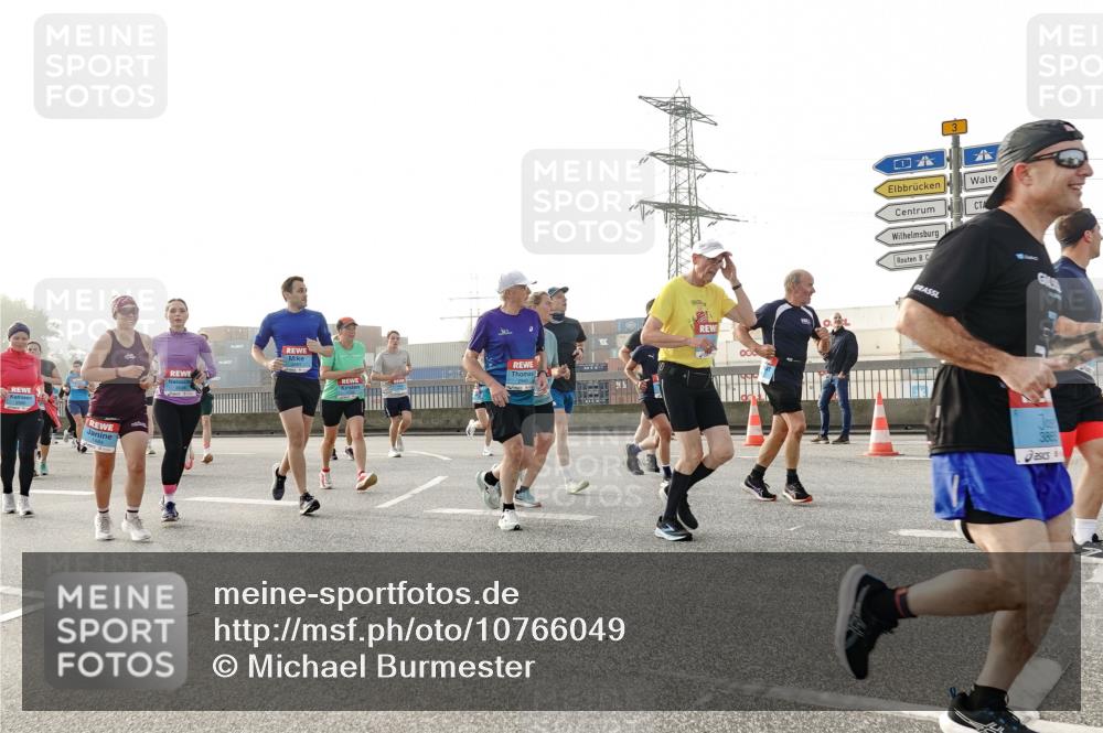 03.10.2026 - Köhlbrandbrückenlauf Michael Burmester http://msf.ph/oto/10766049 03.10.2026 09:21:11 Position 3  meine-sportfotos.de
