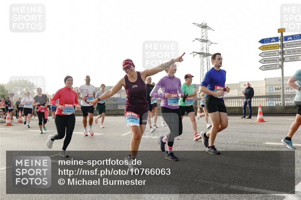03.10.2026 - Köhlbrandbrückenlauf Michael Burmester http://msf.ph/oto/10766063 03.10.2026 09:21:13 Position 3 2998, 1484, 3696 meine-sportfotos.de