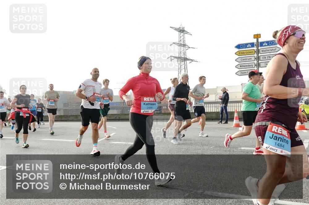 03.10.2026 - Köhlbrandbrückenlauf Michael Burmester http://msf.ph/oto/10766075 03.10.2026 09:21:14 Position 3 2998, 1484 meine-sportfotos.de