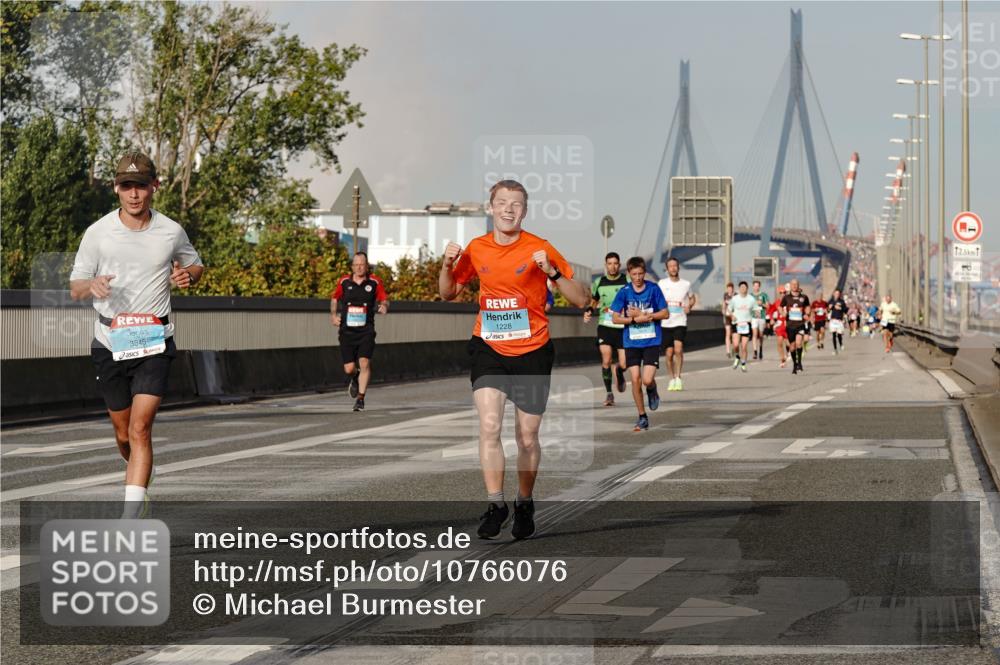 03.10.2026 - Köhlbrandbrückenlauf Michael Burmester http://msf.ph/oto/10766076 03.10.2026 09:45:51 Position 3 3845, 1228, 12, 5 meine-sportfotos.de