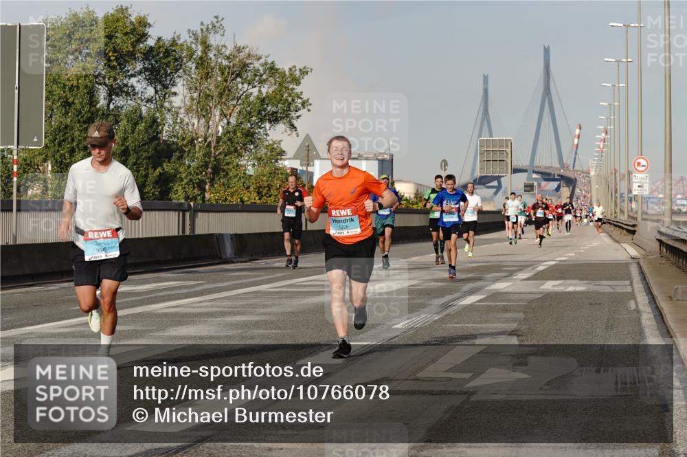 03.10.2026 - Köhlbrandbrückenlauf Michael Burmester http://msf.ph/oto/10766078 03.10.2026 09:45:51 Position 3 3845, 1228, 12, 5 meine-sportfotos.de