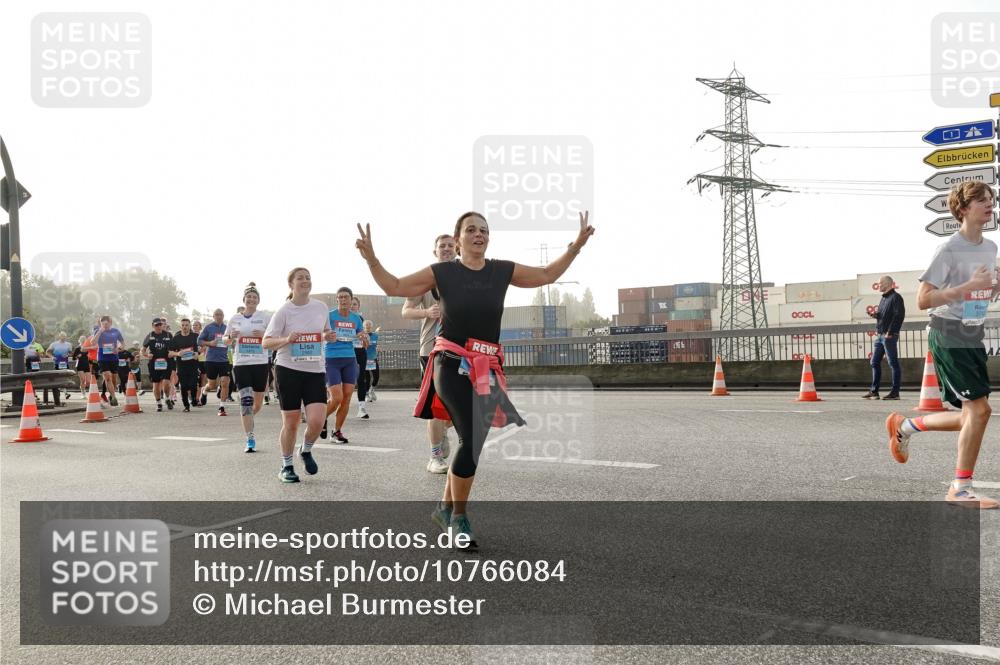 03.10.2026 - Köhlbrandbrückenlauf Michael Burmester http://msf.ph/oto/10766084 03.10.2026 09:21:15 Position 3  meine-sportfotos.de