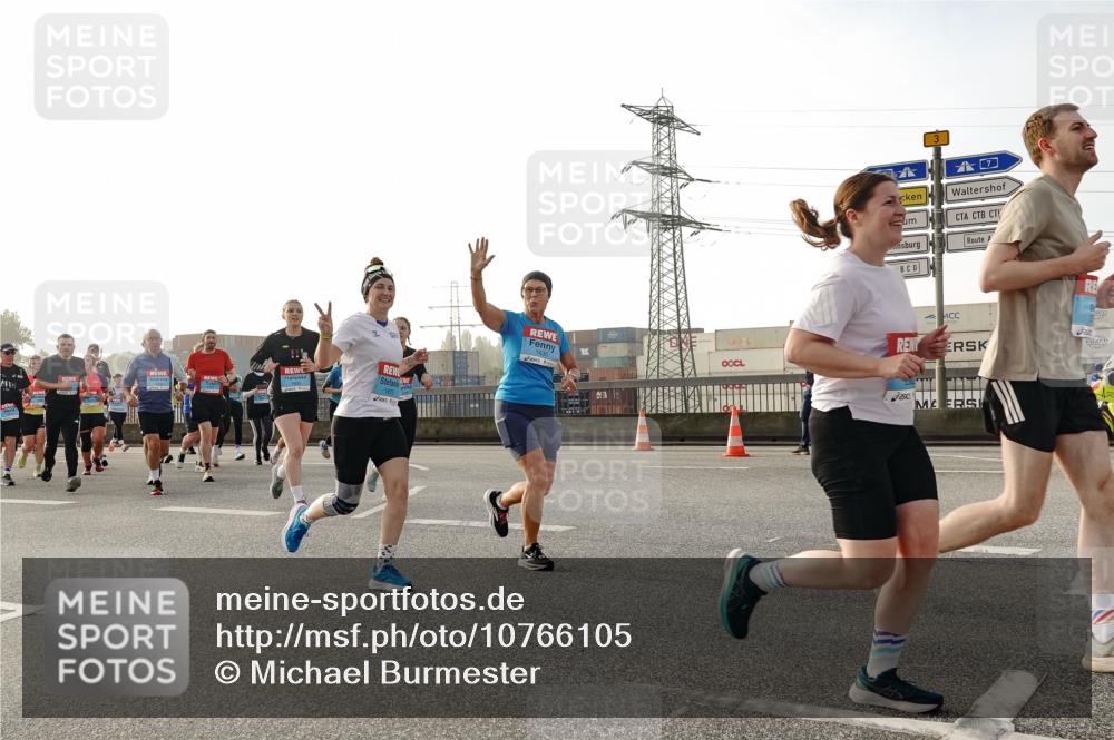03.10.2026 - Köhlbrandbrückenlauf Michael Burmester http://msf.ph/oto/10766105 03.10.2026 09:21:17 Position 3  meine-sportfotos.de