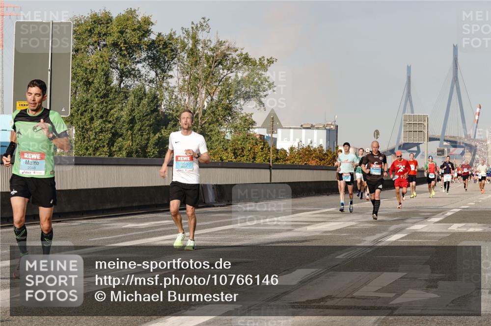 03.10.2026 - Köhlbrandbrückenlauf Michael Burmester http://msf.ph/oto/10766146 03.10.2026 09:46:02 Position 3 2048, 3837 meine-sportfotos.de