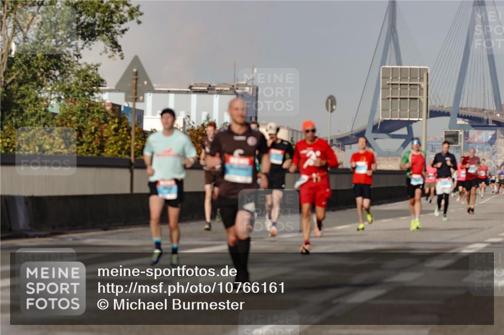03.10.2026 - Köhlbrandbrückenlauf Michael Burmester http://msf.ph/oto/10766161 03.10.2026 09:46:04 Position 3  meine-sportfotos.de