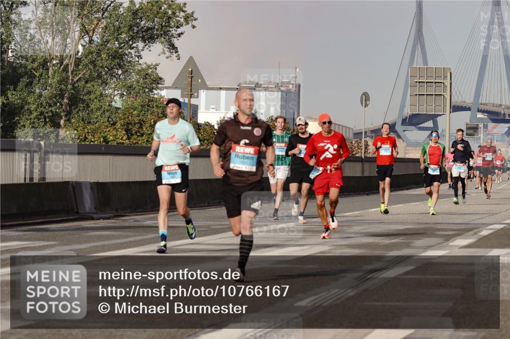 03.10.2026 - Köhlbrandbrückenlauf Michael Burmester http://msf.ph/oto/10766167 03.10.2026 09:46:05 Position 3 1531 meine-sportfotos.de