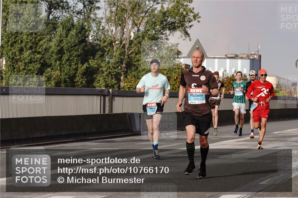03.10.2026 - Köhlbrandbrückenlauf Michael Burmester http://msf.ph/oto/10766170 03.10.2026 09:46:06 Position 3 1531 meine-sportfotos.de
