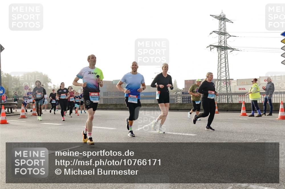 03.10.2026 - Köhlbrandbrückenlauf Michael Burmester http://msf.ph/oto/10766171 03.10.2026 09:21:25 Position 3 001, 2152 meine-sportfotos.de
