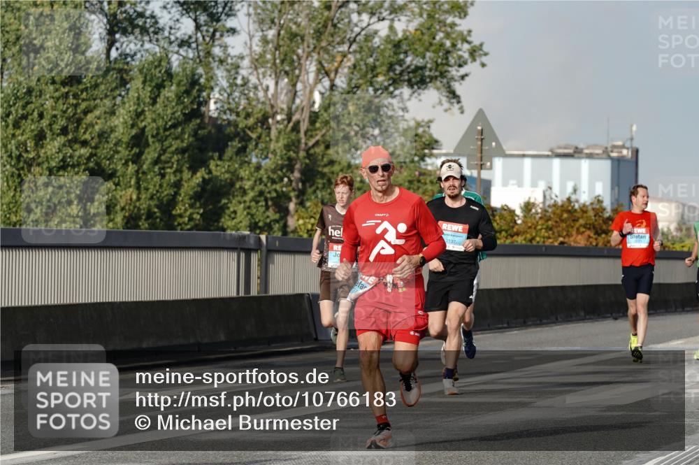 03.10.2026 - Köhlbrandbrückenlauf Michael Burmester http://msf.ph/oto/10766183 03.10.2026 09:46:10 Position 3 2137 meine-sportfotos.de