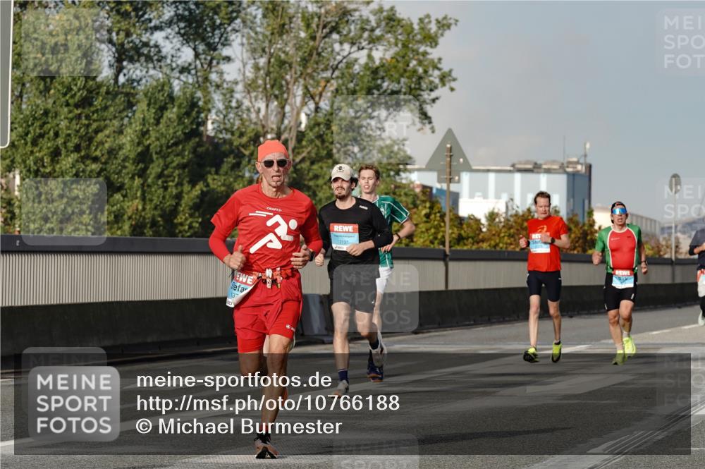 03.10.2026 - Köhlbrandbrückenlauf Michael Burmester http://msf.ph/oto/10766188 03.10.2026 09:46:11 Position 3 2137 meine-sportfotos.de