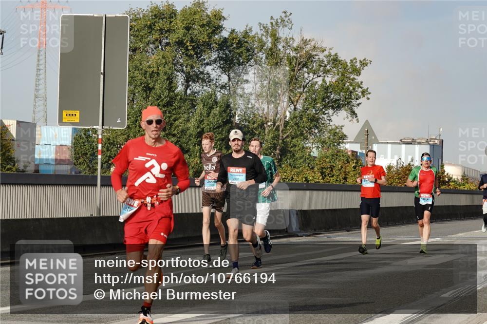 03.10.2026 - Köhlbrandbrückenlauf Michael Burmester http://msf.ph/oto/10766194 03.10.2026 09:46:12 Position 3 2137 meine-sportfotos.de