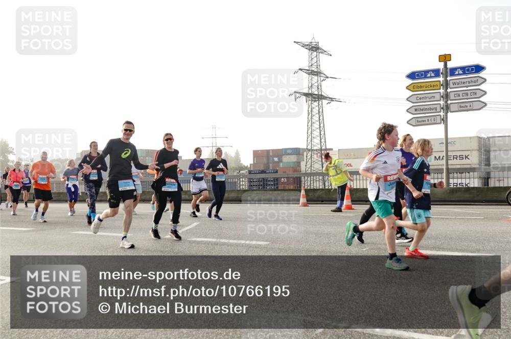 03.10.2026 - Köhlbrandbrückenlauf Michael Burmester http://msf.ph/oto/10766195 03.10.2026 09:21:30 Position 3  meine-sportfotos.de