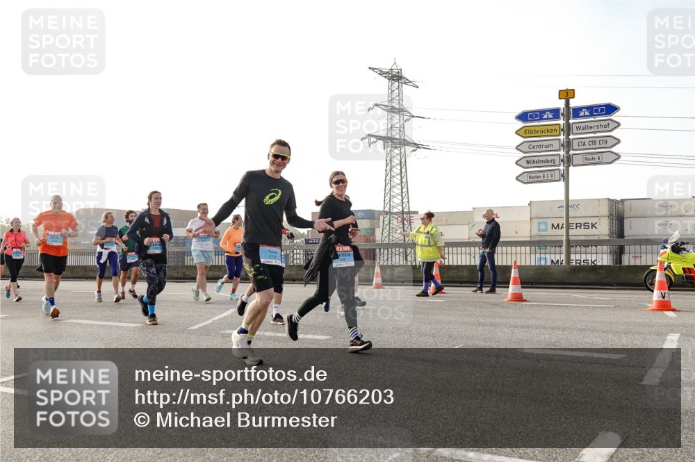 03.10.2026 - Köhlbrandbrückenlauf Michael Burmester http://msf.ph/oto/10766203 03.10.2026 09:21:31 Position 3 3756, 3 meine-sportfotos.de