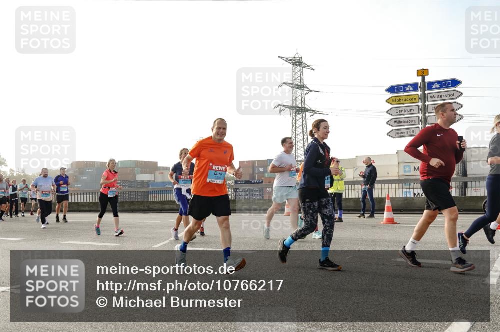 03.10.2026 - Köhlbrandbrückenlauf Michael Burmester http://msf.ph/oto/10766217 03.10.2026 09:21:32 Position 3 3 meine-sportfotos.de