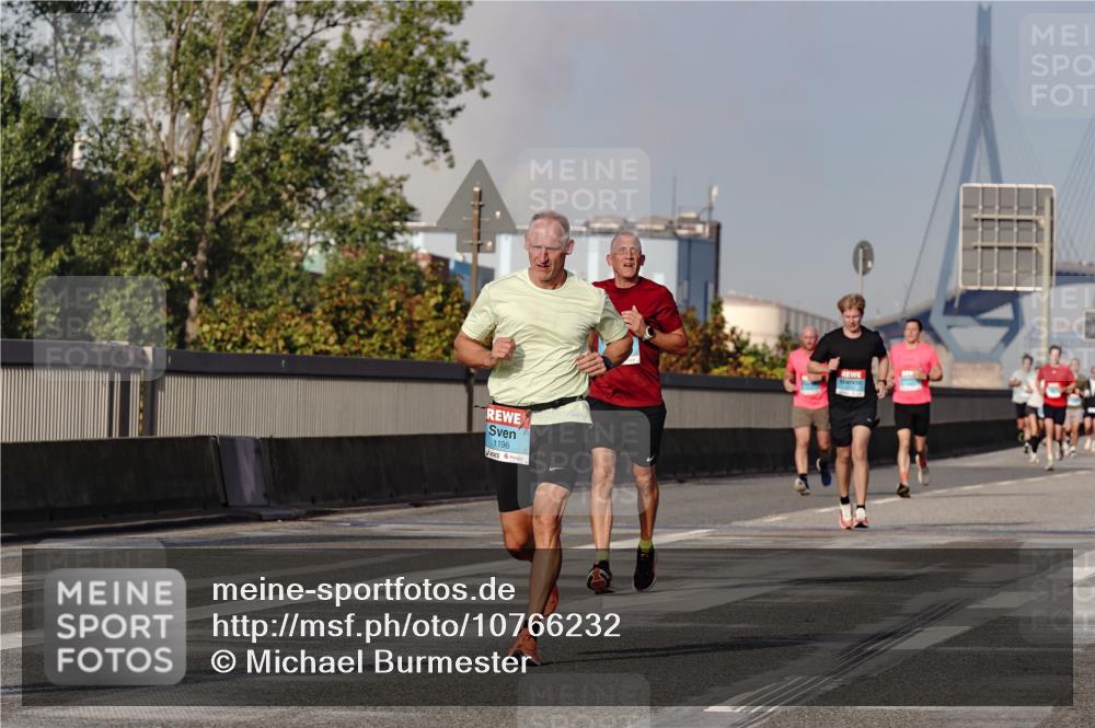 03.10.2026 - Köhlbrandbrückenlauf Michael Burmester http://msf.ph/oto/10766232 03.10.2026 09:46:22 Position 3 1196 meine-sportfotos.de