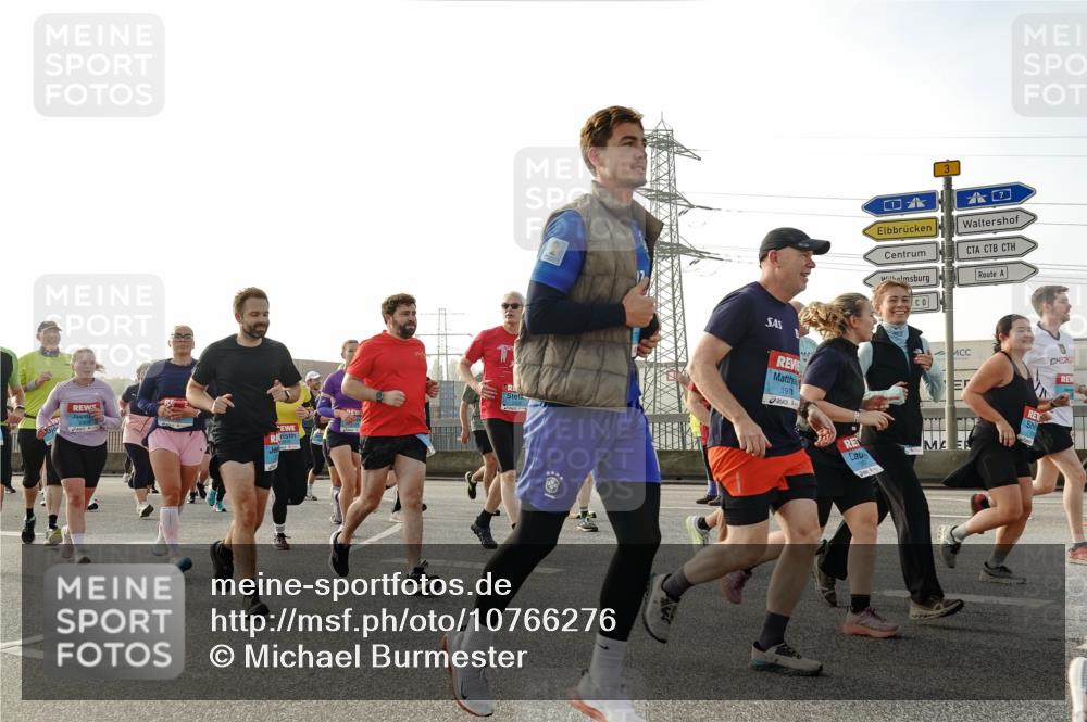 03.10.2026 - Köhlbrandbrückenlauf Michael Burmester http://msf.ph/oto/10766276 03.10.2026 09:21:40 Position 3 1976 meine-sportfotos.de