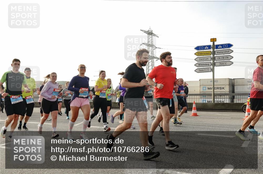 03.10.2026 - Köhlbrandbrückenlauf Michael Burmester http://msf.ph/oto/10766286 03.10.2026 09:21:41 Position 3 3031, 3 meine-sportfotos.de