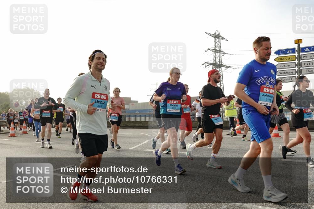 03.10.2026 - Köhlbrandbrückenlauf Michael Burmester http://msf.ph/oto/10766331 03.10.2026 09:21:45 Position 3 3379, 3039, 1191, 3172, 100 meine-sportfotos.de