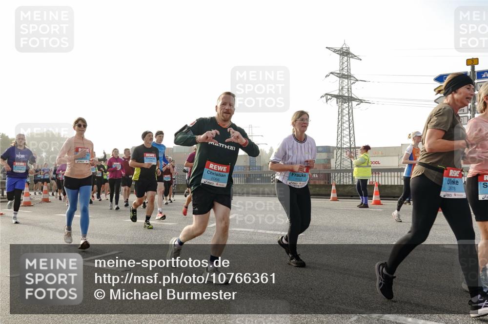 03.10.2026 - Köhlbrandbrückenlauf Michael Burmester http://msf.ph/oto/10766361 03.10.2026 09:21:47 Position 3 2066, 1153, 3, 2978 meine-sportfotos.de