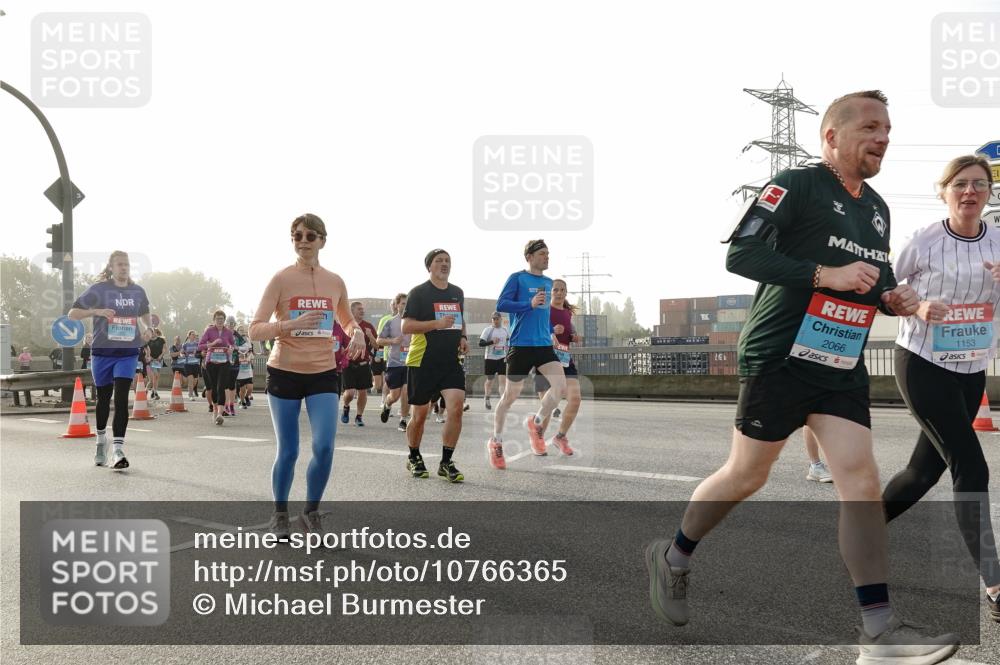 03.10.2026 - Köhlbrandbrückenlauf Michael Burmester http://msf.ph/oto/10766365 03.10.2026 09:21:48 Position 3 2066, 1153 meine-sportfotos.de