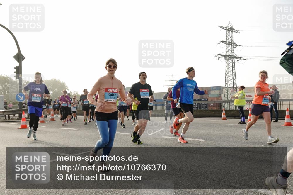 03.10.2026 - Köhlbrandbrückenlauf Michael Burmester http://msf.ph/oto/10766370 03.10.2026 09:21:48 Position 3 3052 meine-sportfotos.de