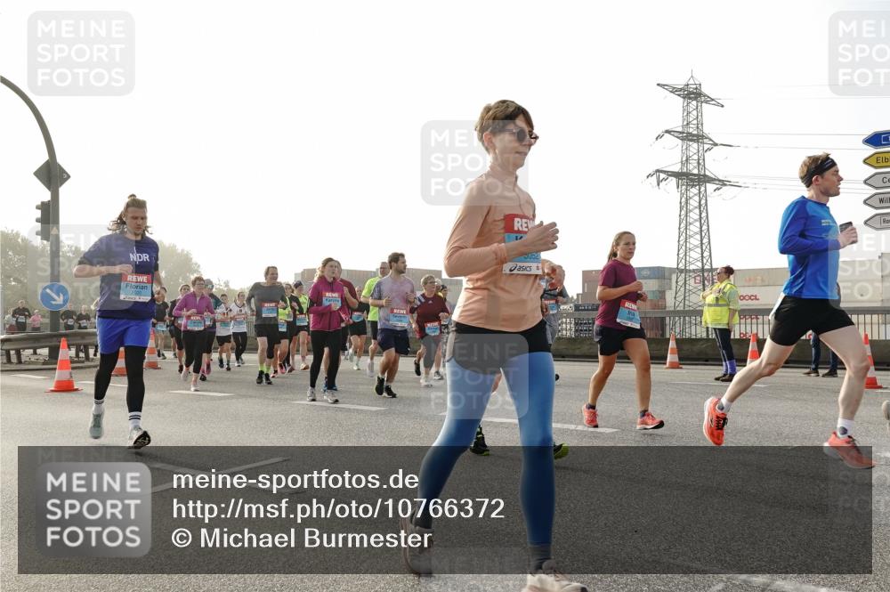 03.10.2026 - Köhlbrandbrückenlauf Michael Burmester http://msf.ph/oto/10766372 03.10.2026 09:21:49 Position 3 052 meine-sportfotos.de