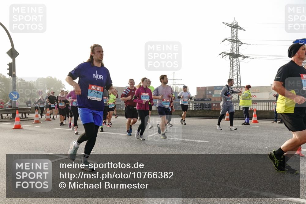03.10.2026 - Köhlbrandbrückenlauf Michael Burmester http://msf.ph/oto/10766382 03.10.2026 09:21:50 Position 3 2020, 1 meine-sportfotos.de