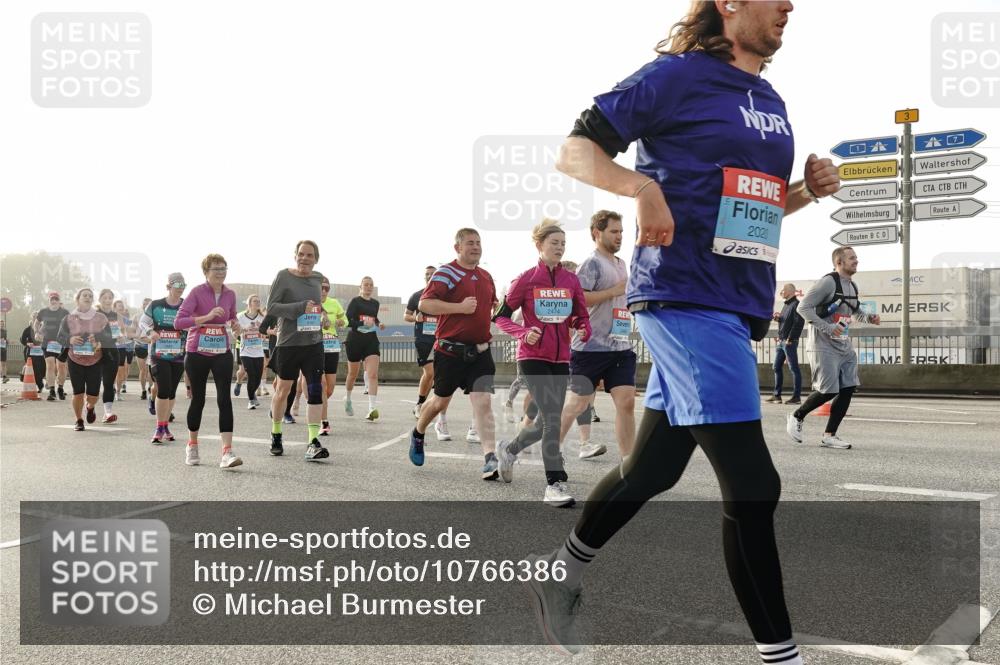 03.10.2026 - Köhlbrandbrückenlauf Michael Burmester http://msf.ph/oto/10766386 03.10.2026 09:21:51 Position 3 2474, 246, 2020, 3 meine-sportfotos.de